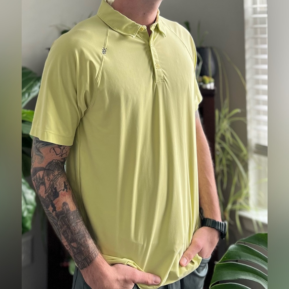 RHONE Size Medium Yellow Tech Polo